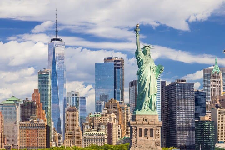 Easy Access Statue of Liberty and Brooklyn Bridge Discovery Tour