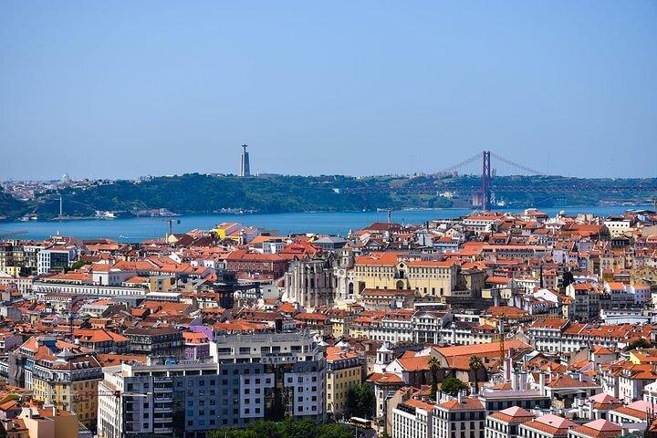 Lisboa ao Douro com escala em Óbidos-Nazaré e Coimbra