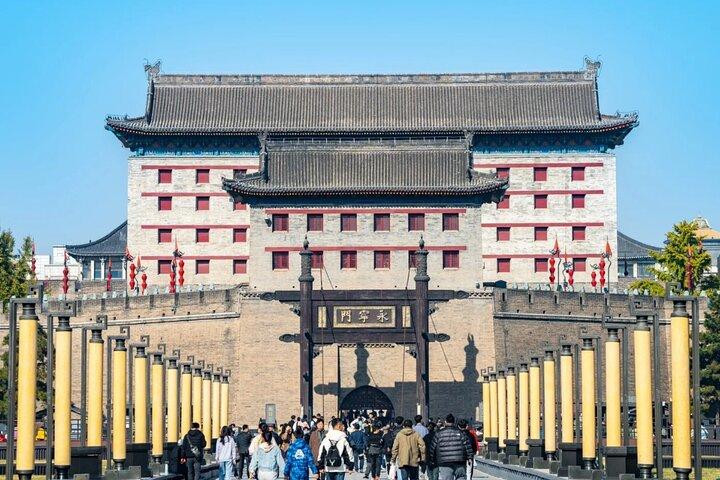 Excursão a pé privada pela cidade de Xi'an pela torre do sino e muralha da cidade