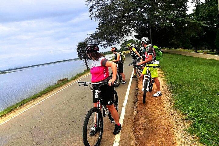 Tour ciclistico di Dambulla e Sigiriya da Negombo