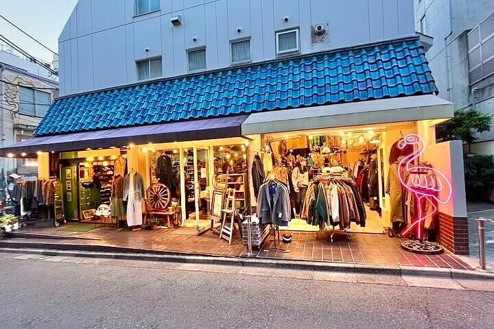 Tokyo Private Vintage Shopping Tour in a Town of youth culture