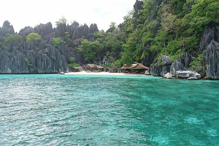 Coron Island Hopping Tour B with Skeleton Wreck & Barracuda Lake