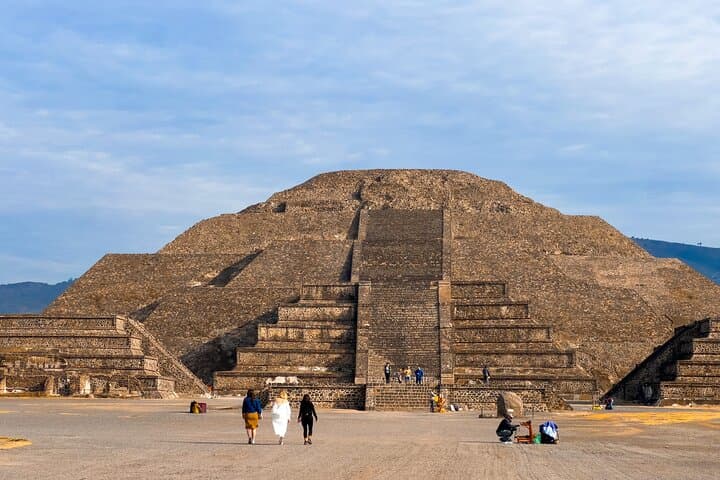 Teotihuacan Early Access & Tula Archeological Sites Private Tour