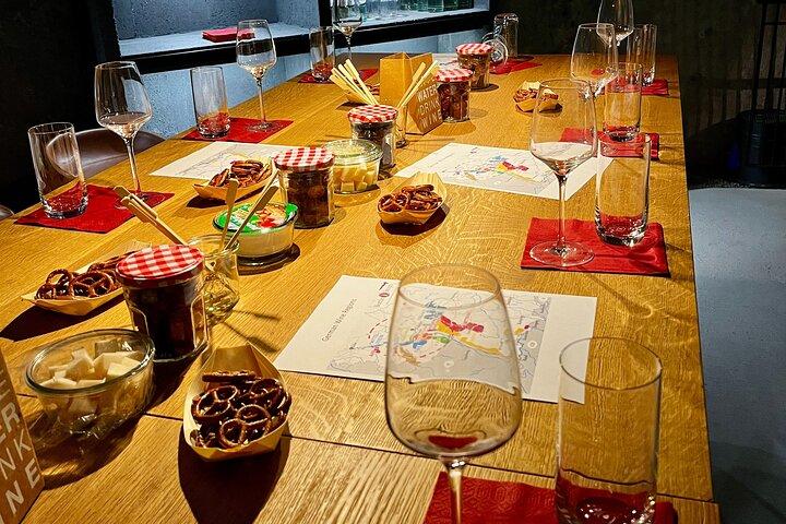 Dégustation exclusive de vins et de mets dans une cave historique | Vieille ville de Mayence