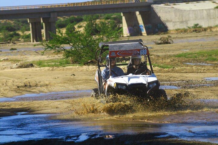 Los Cabos UTV strand- en woestijntour met tequila-proeverij en transfer