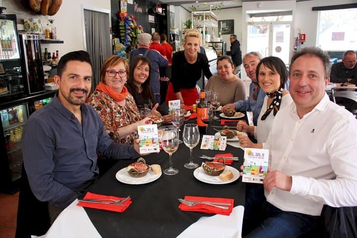 Tapas tasting with drinks at Santiago Old Town