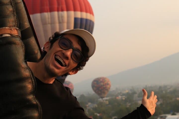 Balloon flight + CDMX pickup + Buffet Breakfast