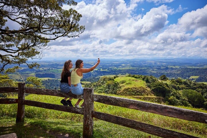 From Cairns: Atherton Tablelands Wildlife & Waterfalls
