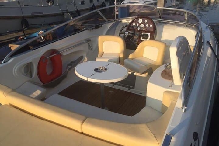 Lake Como: Private Boat Tour with Massimo and Emanuele