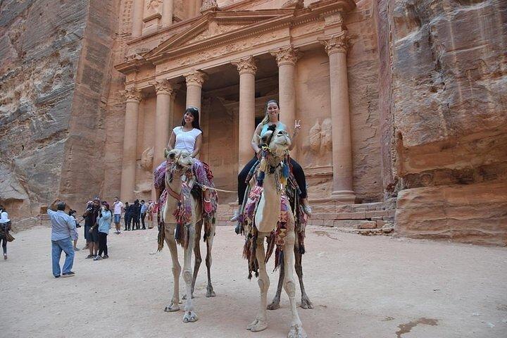 2 Days Tour of Petra, Wadi Rum, and Dead Sea from Amman