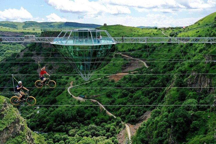 Dashbashi Canyon & Diamond Bridge Private Tour ab Tiflis