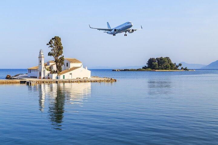 Privater Korfu-Transfer vom oder zum Flughafen und Hafen