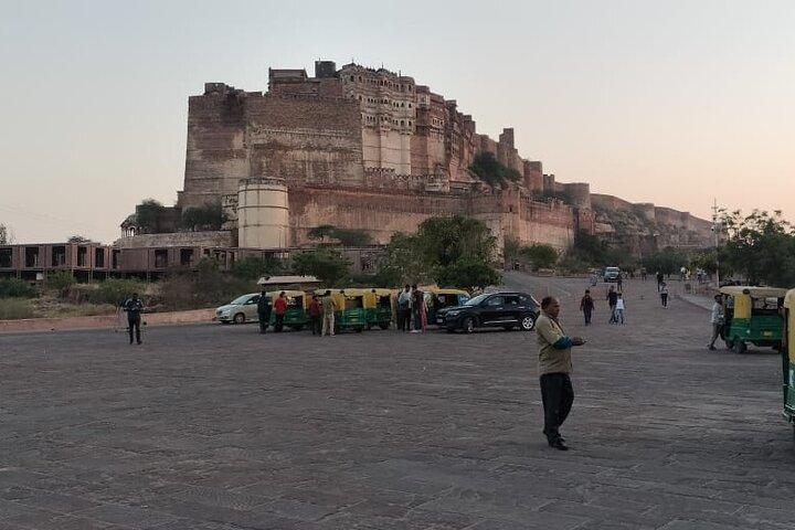 Privat Jodhpur heldags stadssightseeingtur med Tuk Tuk