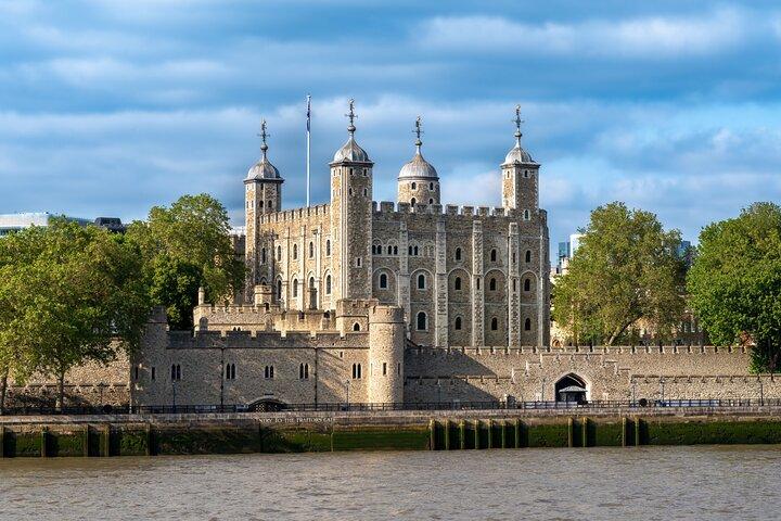 Private Tour of London with Rooftop Garden & Tower of London