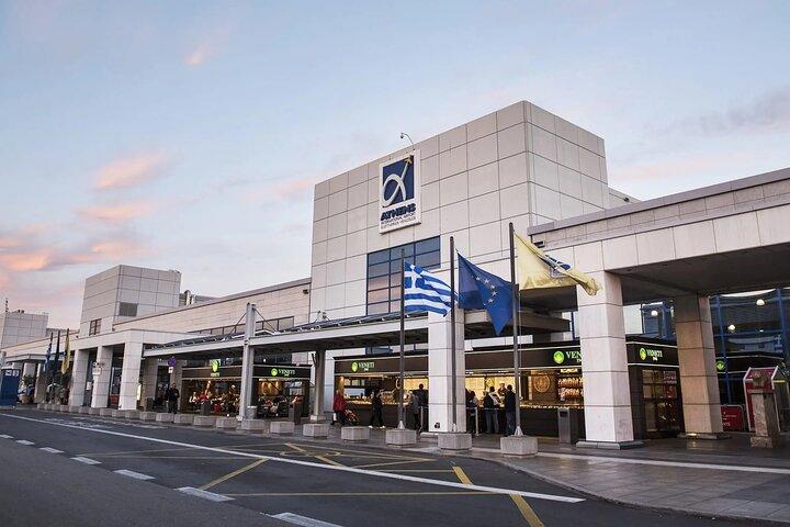 Atens stad och flygplats privat transfer från Korinth eller Loutraki