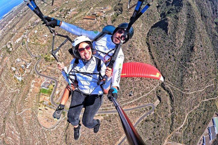 SILBER 1000m Gleitschirm-Tandemflug über Süd-Teneriffa