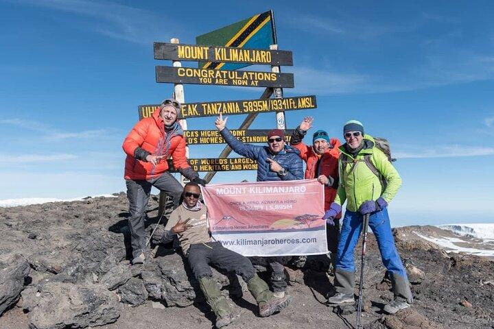 8-dagars Rongai Route Kilimanjaro Trekking Expedition