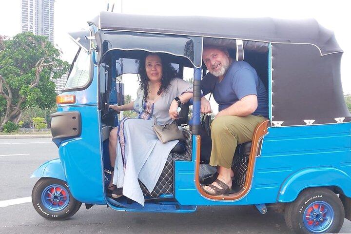 City Tour em Colombo de Tuk Tuk de manhã e à noite