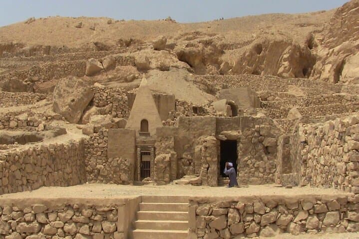 Tour at Luxor Habu Temple Valley of the Nobles and Artisans