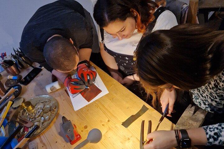Real Roma Community Crafting Workshop