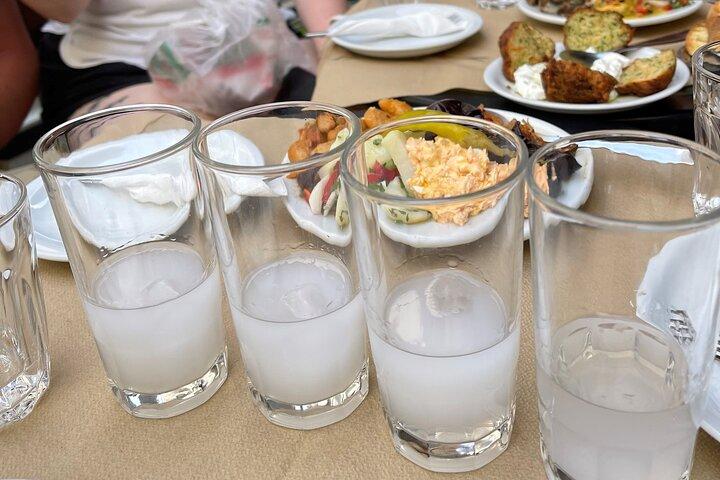 Athens Ultimate Food Tasting Tour com visita ao Mercado Central