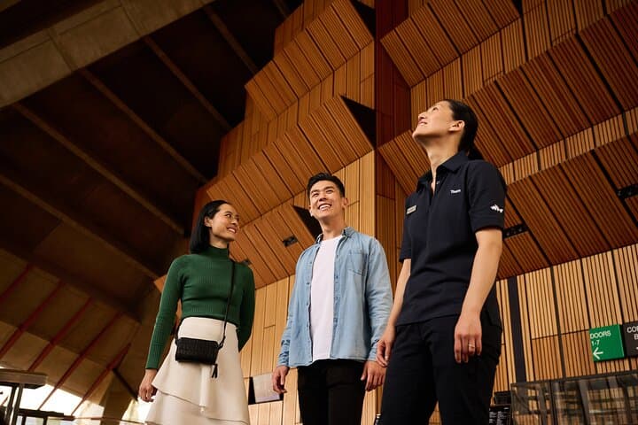 Sydney Opera House Guided Tour with Mandarin Language Guide