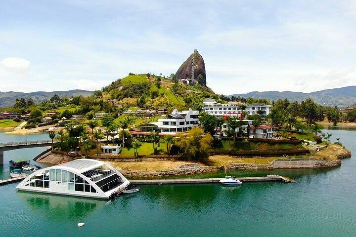 (Privado Guatapé) Mansion Pablo Escobar+Paintball+Cuatrimoto+Boat