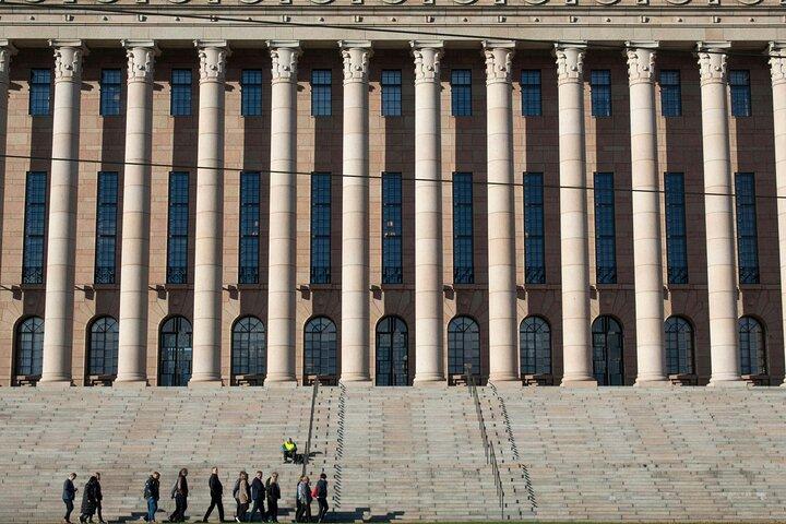 Helsinki Walking Tour With a Sociologist