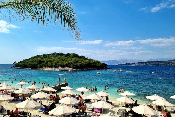 Halb - Private Tour durch Saranda, Ksamil & Blue Eye ab Tirana