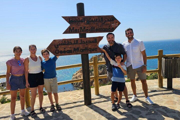 Privétour: dag door Gibraltar en Marokko, Tanger vanuit Sevilla