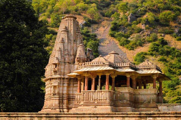 Haunted Bhangarh Fort Heldagsutflykt från Jaipur