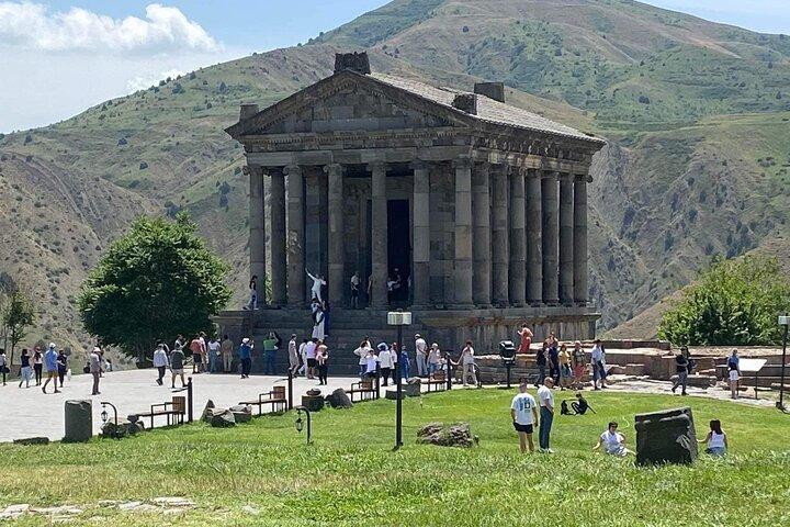 Excursion privée d'une journée à la Symphonie des pierres-Garni-Geghard et au lac Sevan