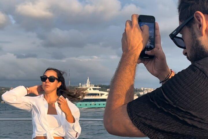 Istanbul Sunset Cruise by the Luxury Yacht