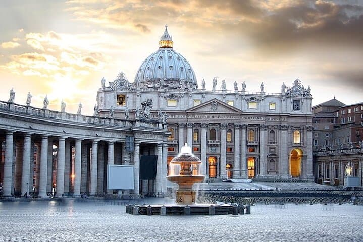 Vatican Museum Sistine Chapel Tour Including Breakfast or lunch