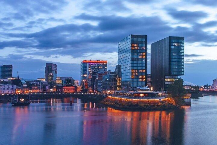 Visite à pied des points forts de Düsseldorf avec un guide