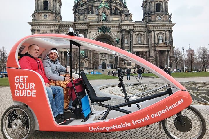 Individual City Tour -
Rickshaw Sightseeing in Berlin
