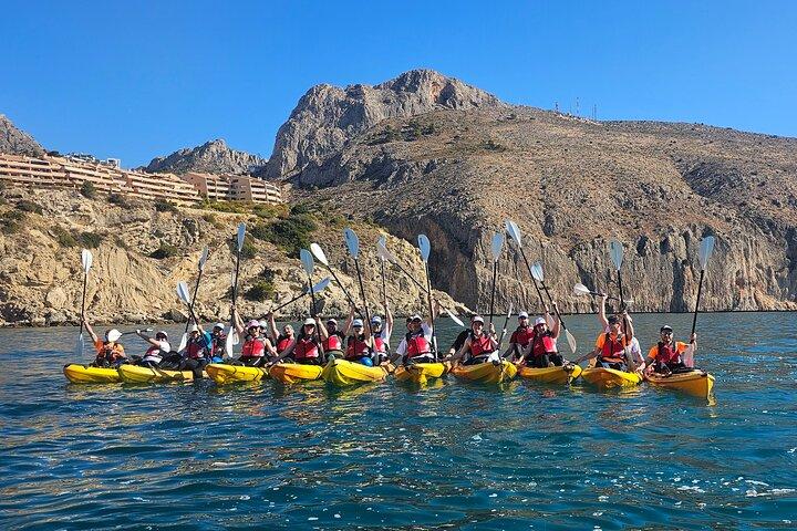 Alicante: avventura in kayak attraverso Morro de Toix e Cueva Coloms