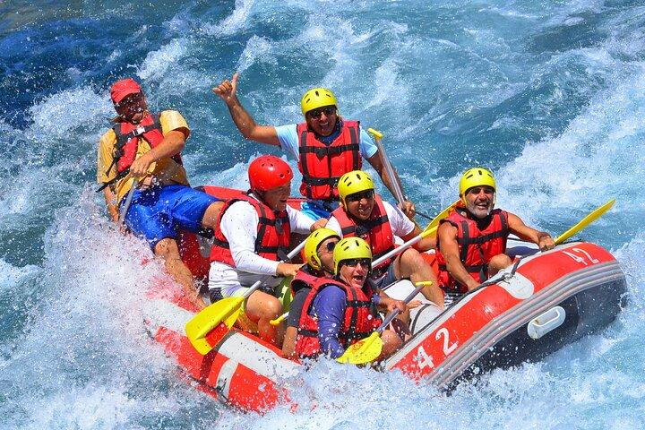 Combo de rafting, quad, buggy y tirolesa desde Alanya Side