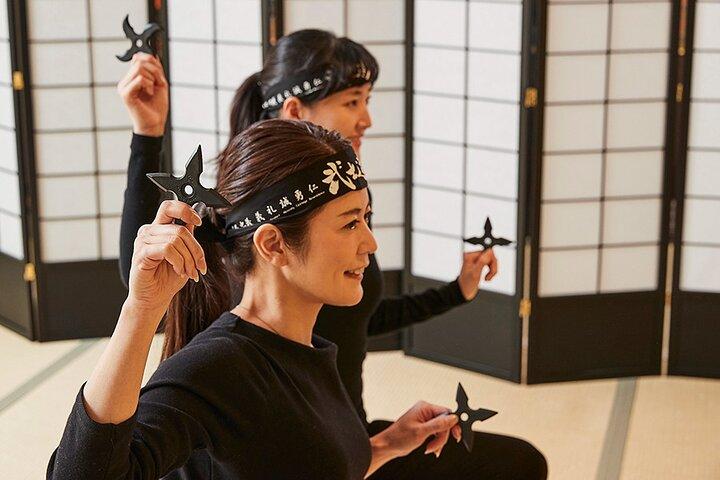 Visite personnalisée de Tokyo et Ninja des samouraïs avec Guide licencié