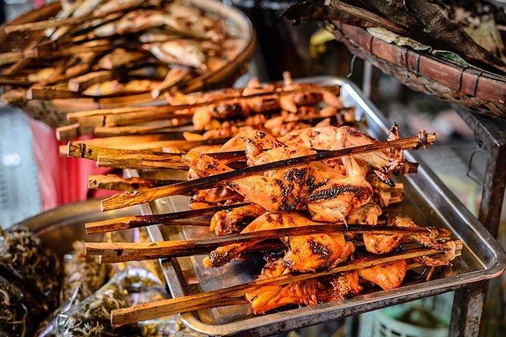 Visita privada al mercado nocturno y barbacoa