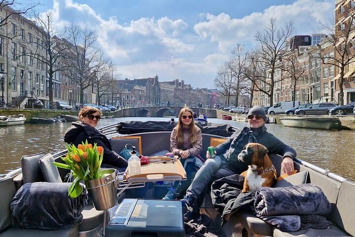 Amsterdam Private Canal Cruise – 90 Minutes through the Old City