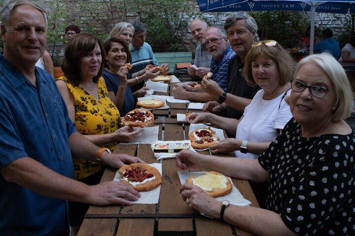 Budapest Bites: 3 uur durende streetfoodtour met Hongaarse delicatessen