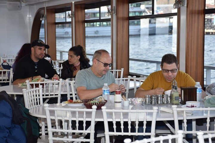 Bosphorus Cruise 2-3 Hour Cruises with Optional Asia Stop & Meal
