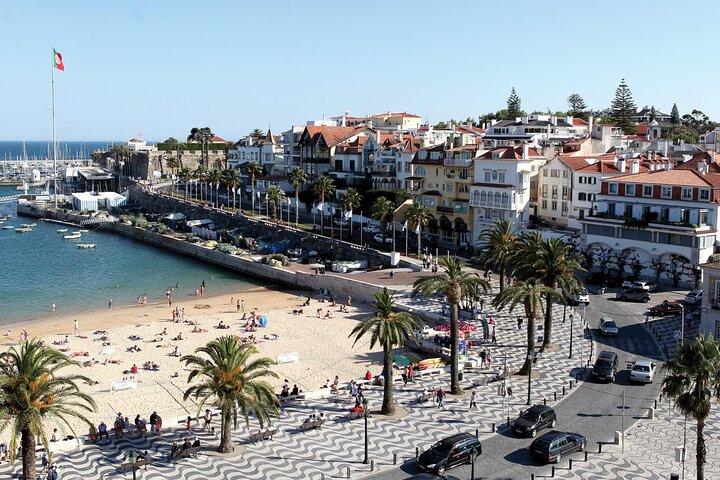 Sintra Village and Cascais with multiple coastline stops