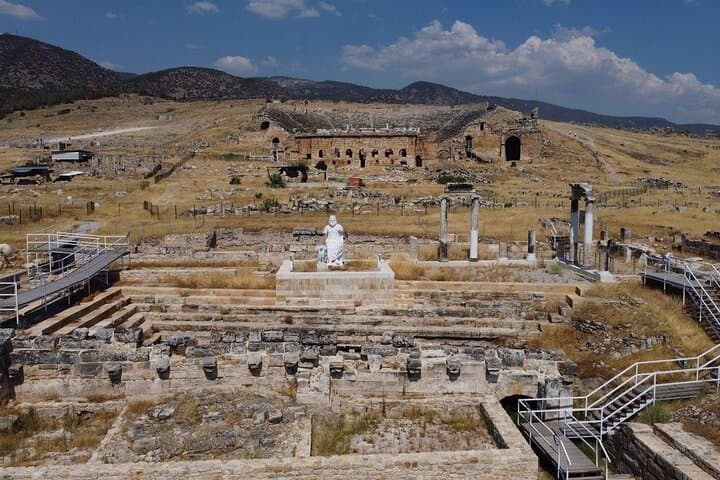 Day Trip Pamukkale from İstanbul / Explore Pamukkale in a day