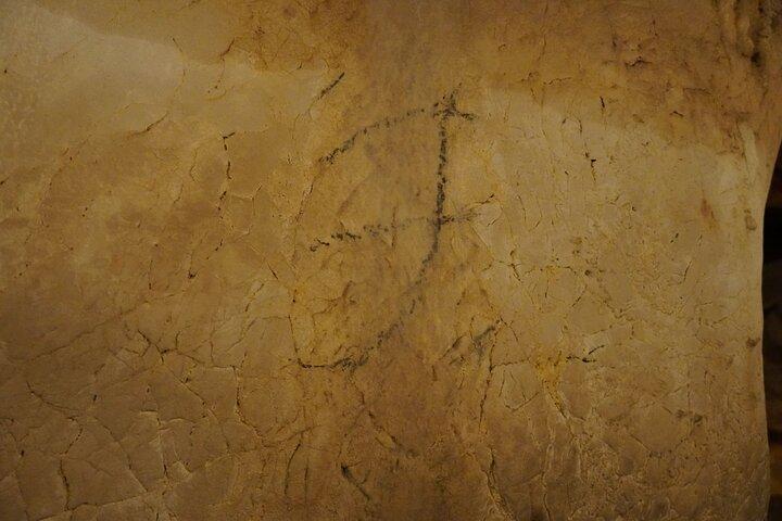Scopri la Grotta del Tesoro in auto elettrica