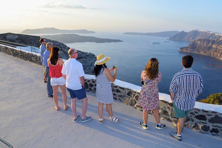 Santorini Premium Wine Tour Gusto Cena e magia del tramonto