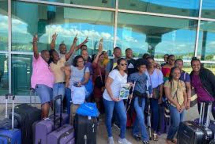 モンテゴベイのホテルへのプライベート空港送迎