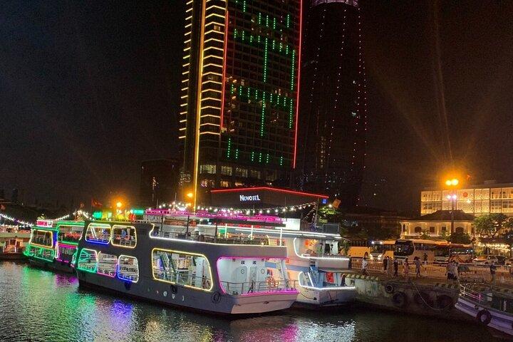 Han River by Night : Boottocht ervaring in Da Nang stad, Vietnam