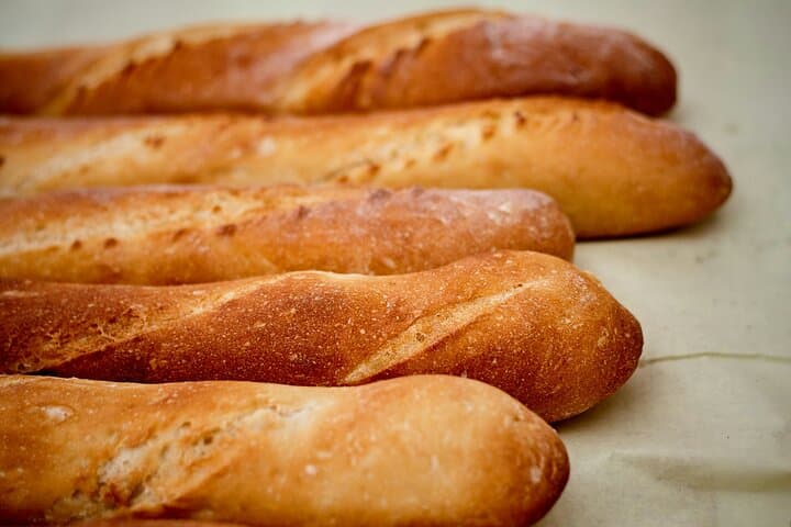 Paris Baking Insider Experience near Notre-Dame